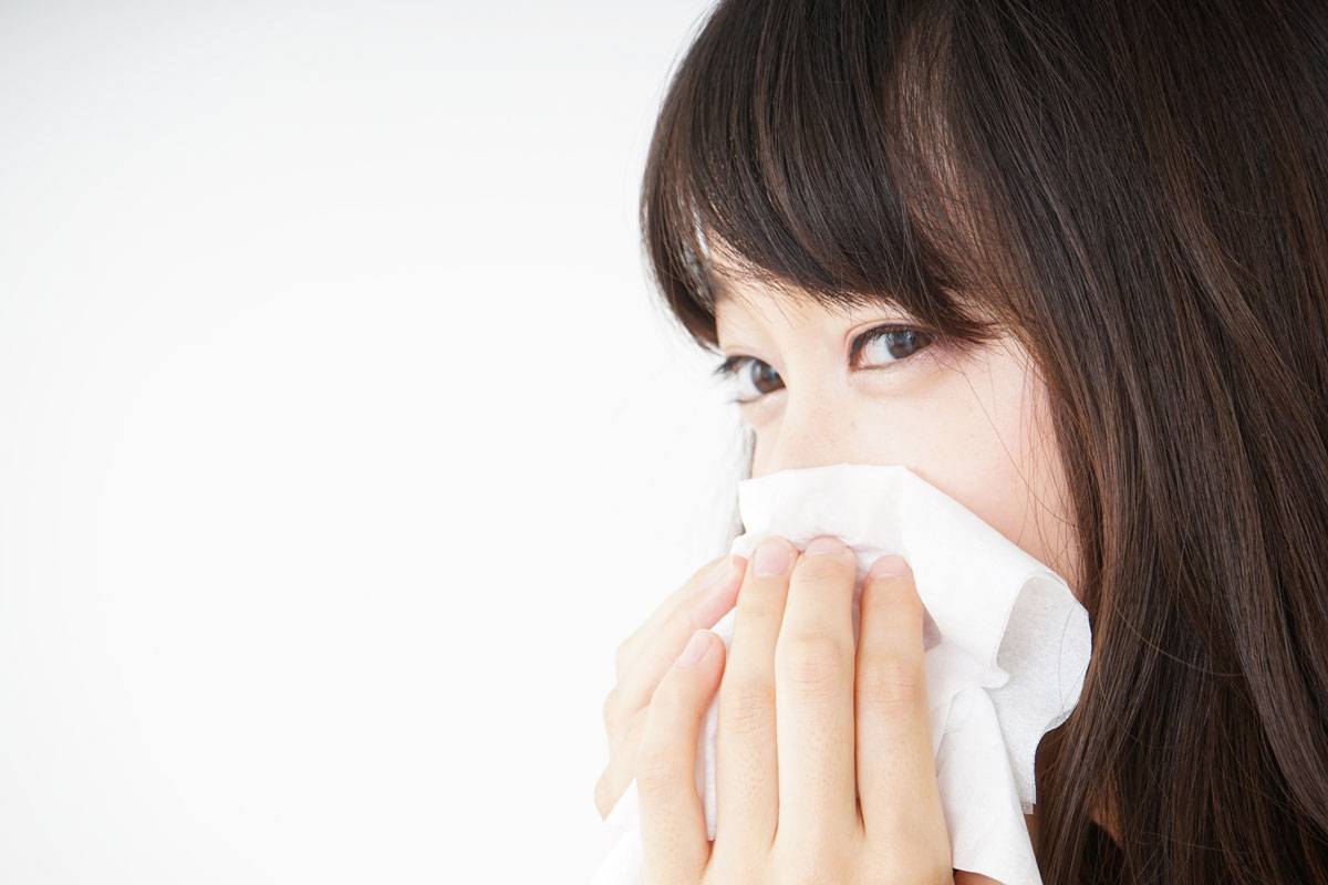 「鼻水をすする」行為に不快感を示す人は多い