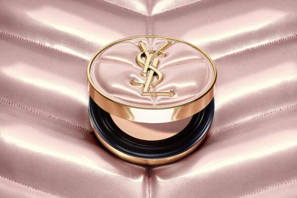 【YSL】高級感ありすぎな「クチュール クッション」限定ケース発売　ピンクとワインレッドの2種類