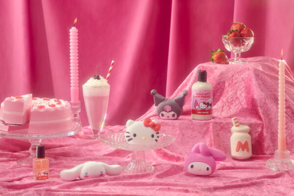 【LUSH】スイートなコラボがついに実現！！キティ、マイメロ、シナモン、クロミが可愛すぎるバスボムになって登場