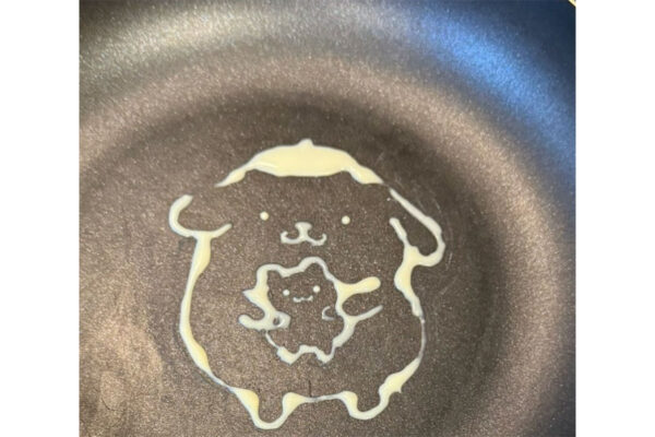 【画像】自宅クオリティ超えすぎてビビる…《ポムポムプリンのパンケーキ》を見る！（画像3枚）