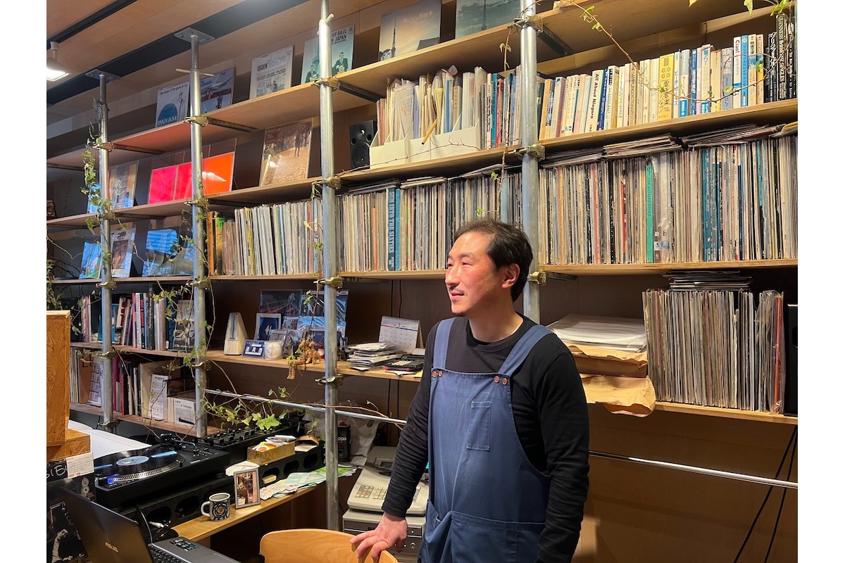 「downtown records」オーナーの土田義周さん。